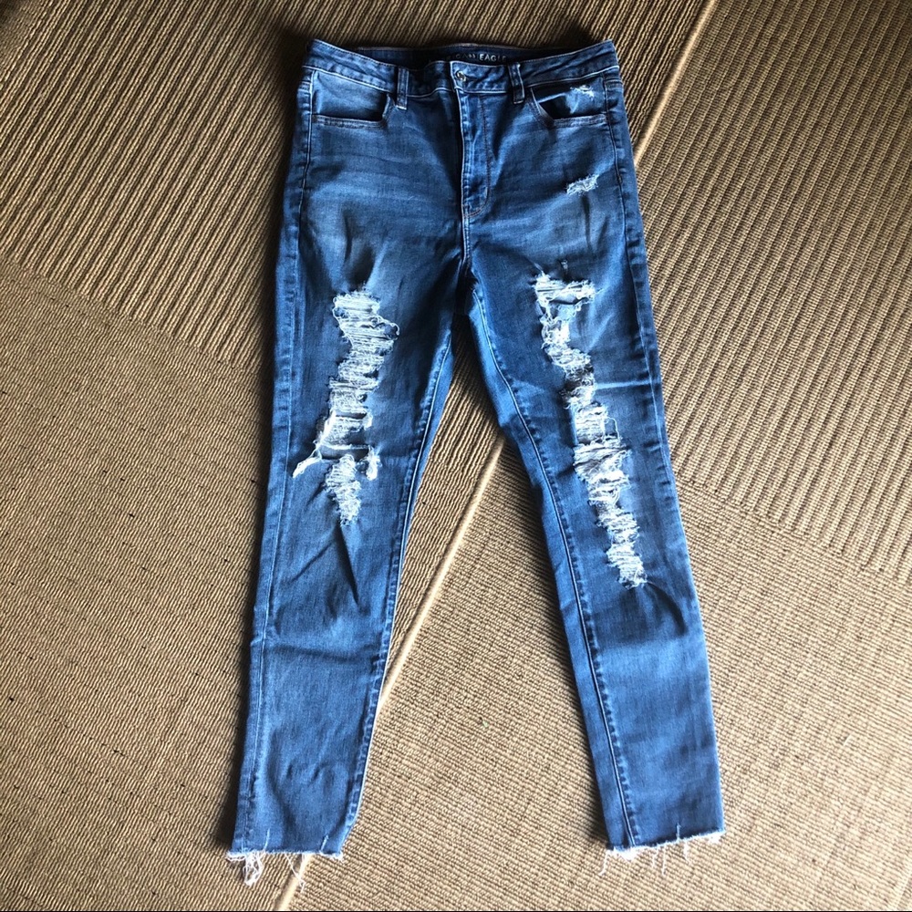 Almost new AEO super hi-rise Jean